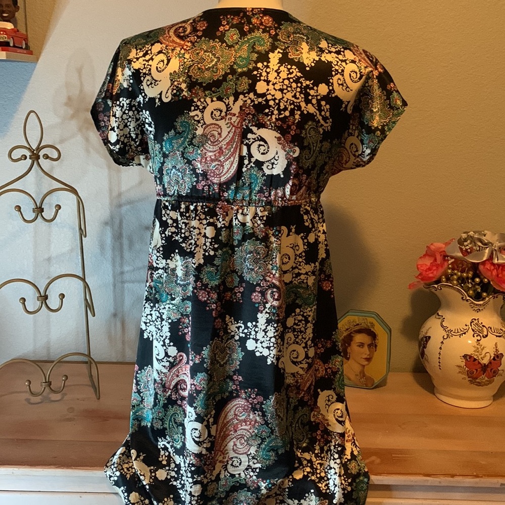 Paisley “Asian” inspired dress. - Picture 3 of 6